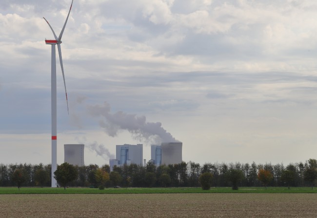 Windpower in front of a coal fire power station